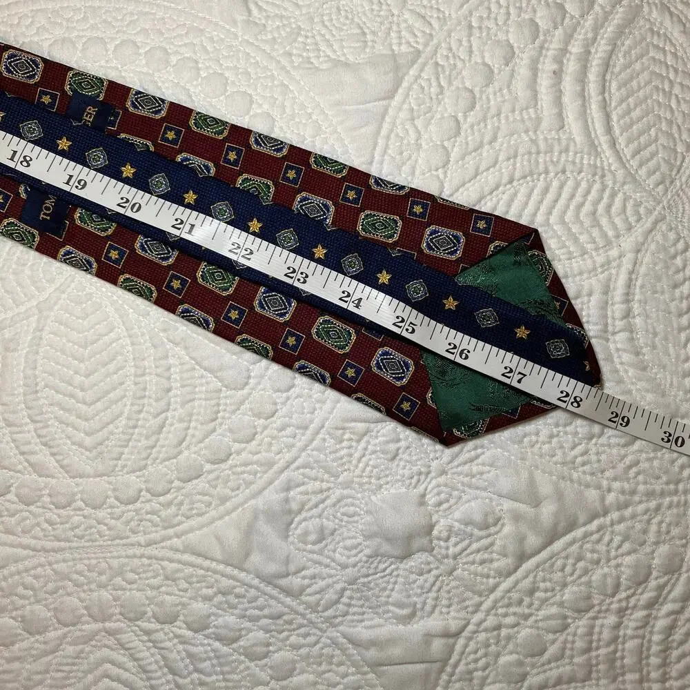 Tommy Hilfiger Men's Burgundy Silk Neck Tie Geometric Medallion Pattern 56